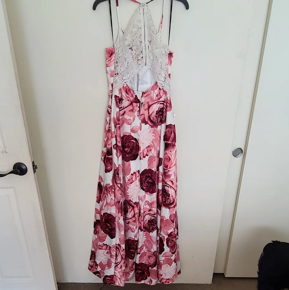 Prom Dress - Picture 2 of 4